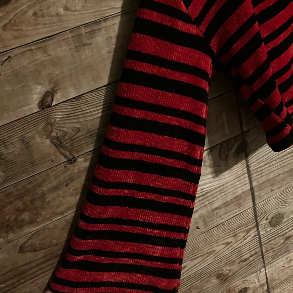 Cropped sweater - Picture 3 of 3